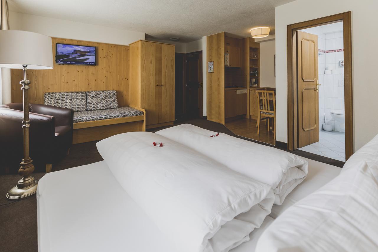 Hotel Montfort Sankt Anton am Arlberg Exterior photo